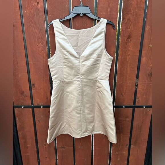 NWT Reformation Zenni Satin Mini Dress - Champagne size 10 - Picture 4 of 11